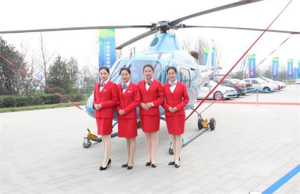 山東航空學(xué)校哪家強(qiáng)？有空中乘務(wù)專業(yè)嗎？